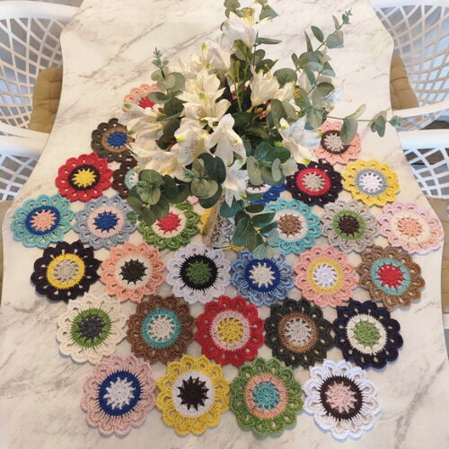 Toalha - Centro de Mesa Croche Flores Japonesas 1m x 85cm