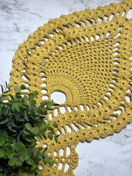 Trilho Mesa Croche Amarelo c Brilho - Caminho Centro Mesa
