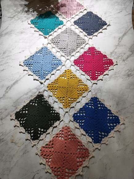 Trilho Mesa Crochê Patchwork - Caminho ou Centro Mesa
