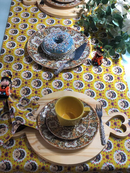 Trilho Mesa Tricoline Frida Kahlo Amarelo - Caminho Mesa