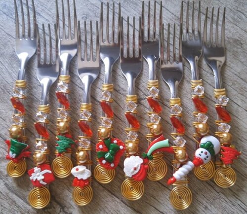 Garfo Sobremesa Bordado Natal