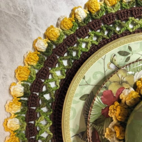 Sousplat Americano Croche Tulipa Amarela x Marrom *par*