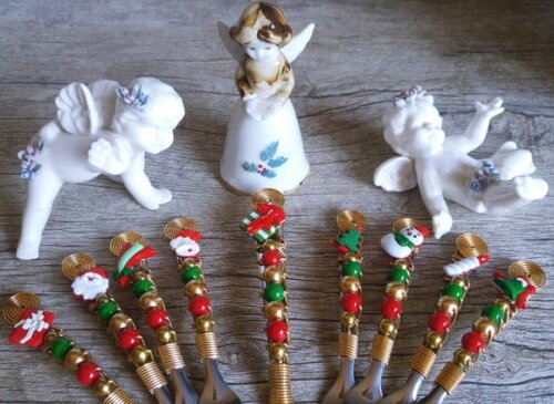 Talheres Bordado Torta Tema Natal - 7 Pcs