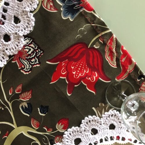 Trilho / Caminho Mesa Floral Fantasy Antimancha *valor Par*