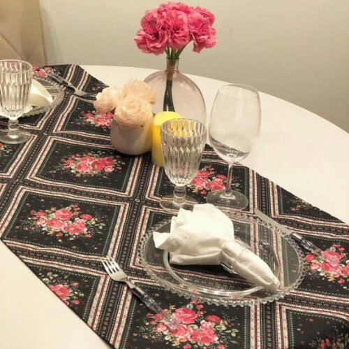 Trilho Mesa Anti-manchas* Rosas Vermelhas Karsten *valor Par