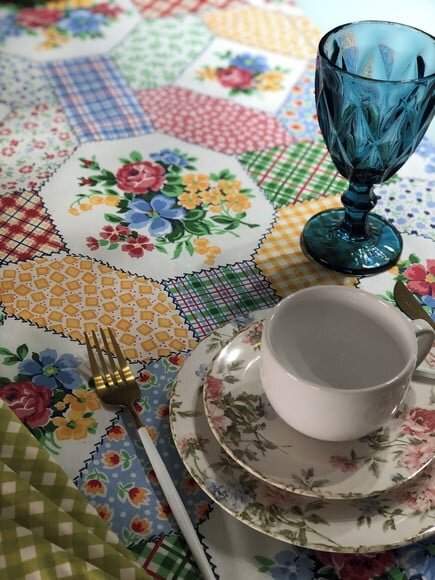 Trilho Mesa Tricoline Rosas Patchwork *valor do Par*