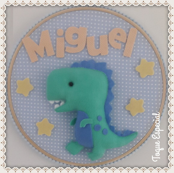 Porta Mat. Bastidor Dinossauro Baby
