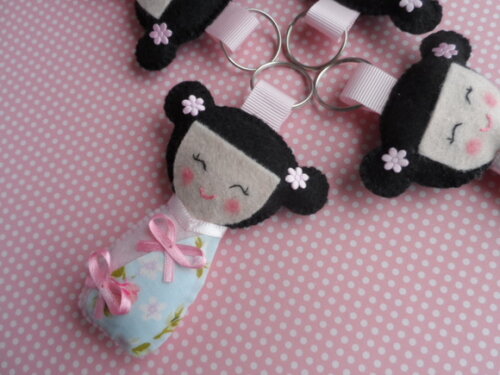 Kit com 10 Chaveiros Japonesinha/ Kokeshi