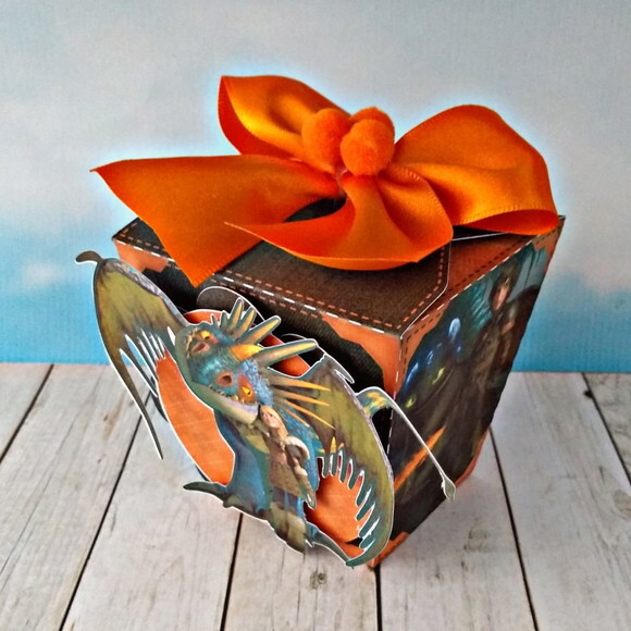 Kit 30 Caixas Personalizadas Como Treinar o Seu Dragão