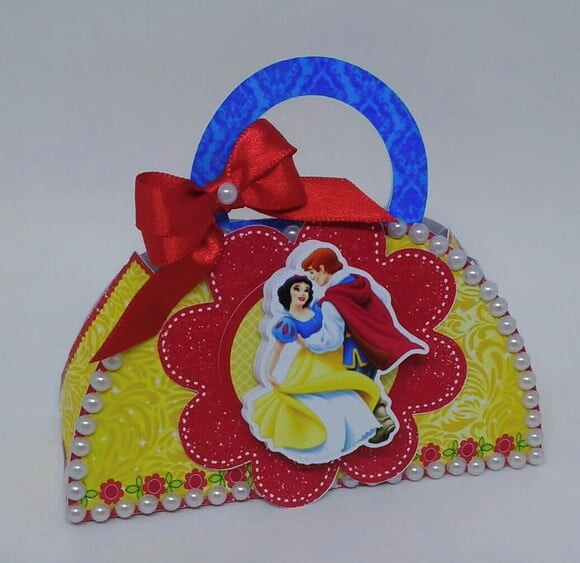 Kit: 60 Lembrancinhas Personalizadas a Branca de Neve