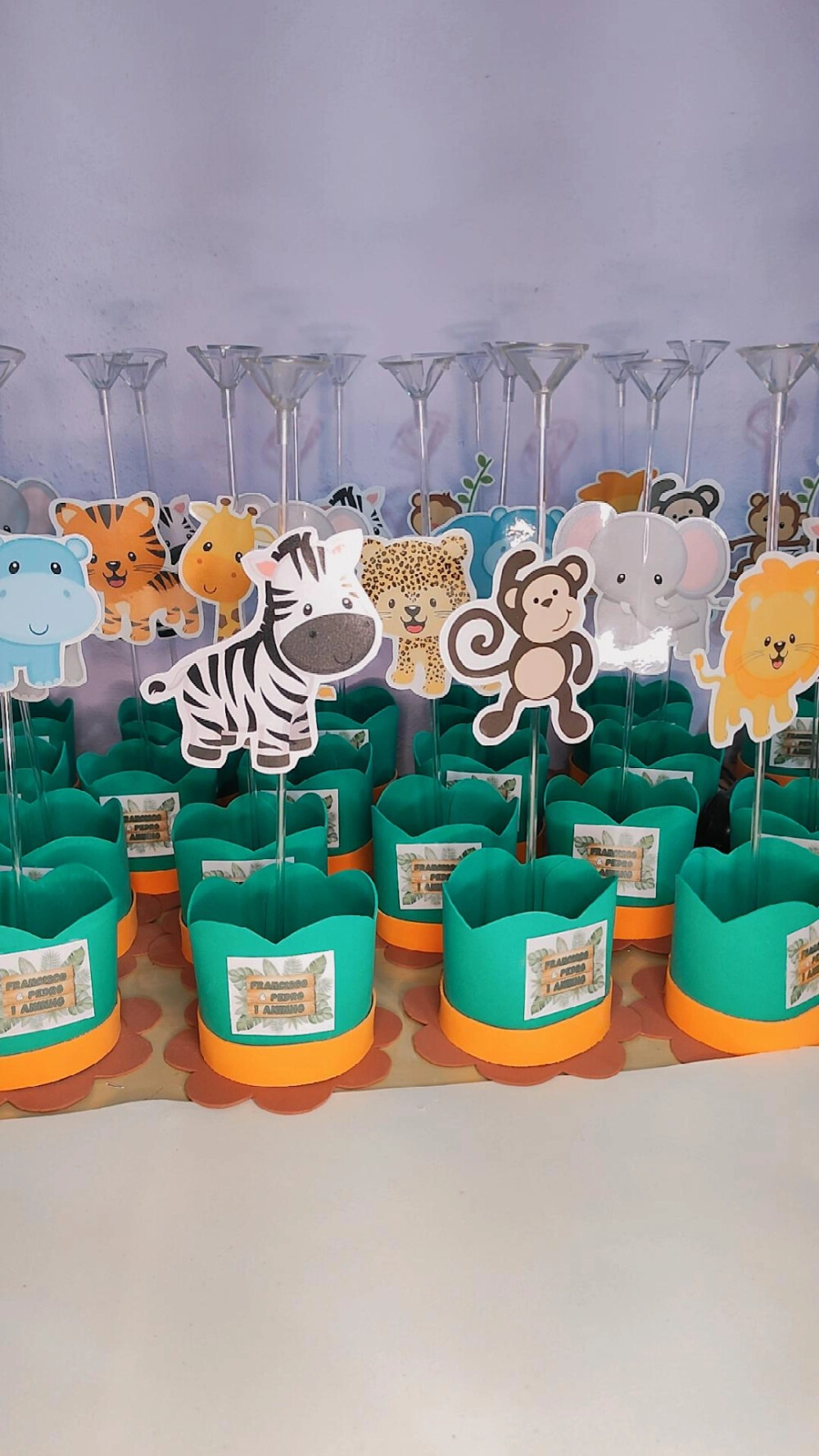 10 Centros de Mesa Safari em eva