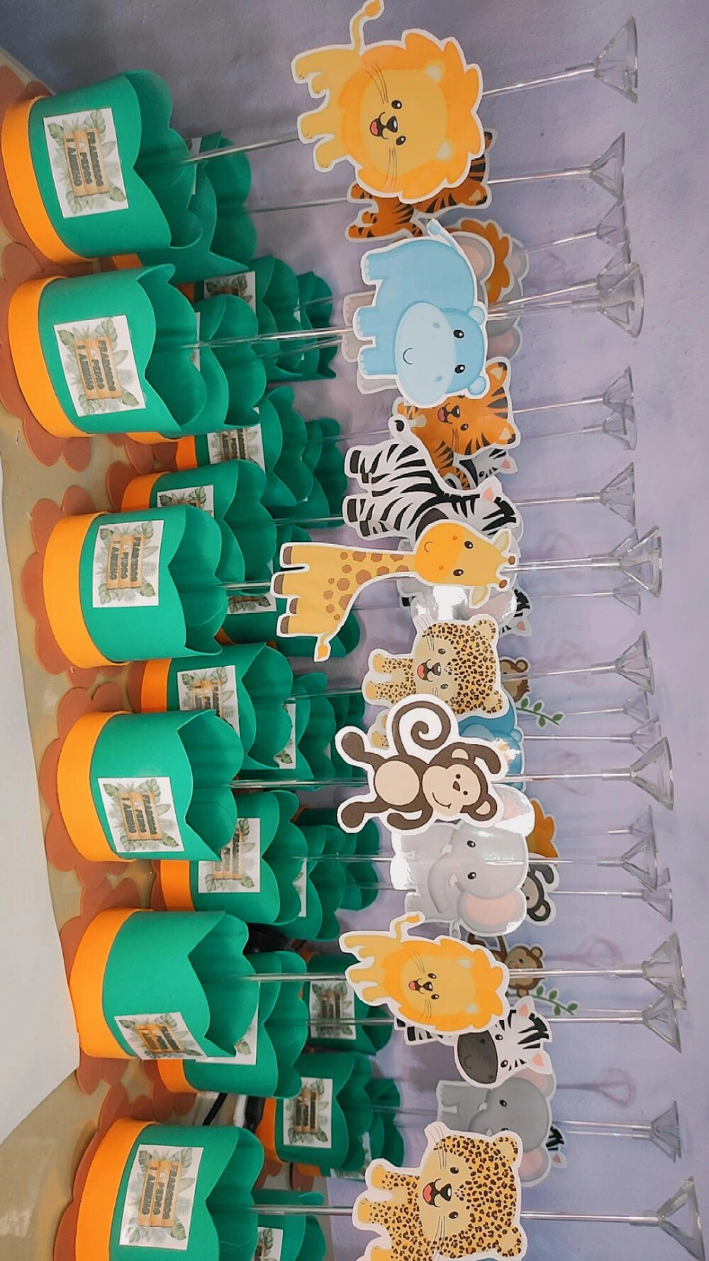10 Centros de Mesa Safari em eva