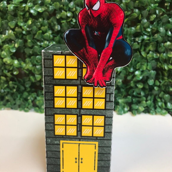 Caixa Personalizada Prédio do Homem Aranha