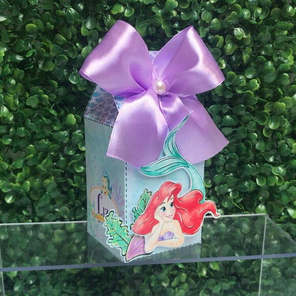Kit 30 Caixas Personalizadas Ariel Aquarela