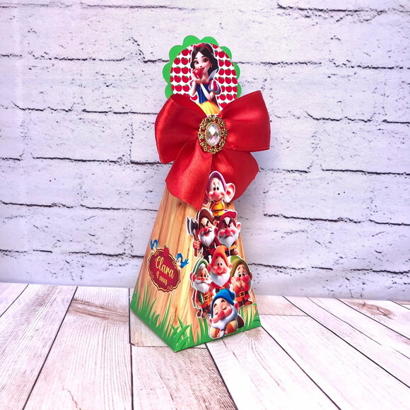 Kit 50 Caixas Personalizados Branca de Neve