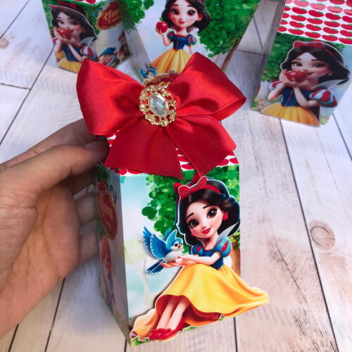 Kit 50 Caixas Personalizados Branca de Neve