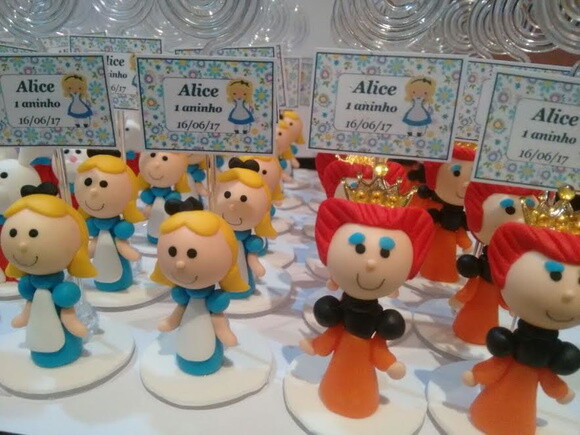 Lembrancinha da Alice