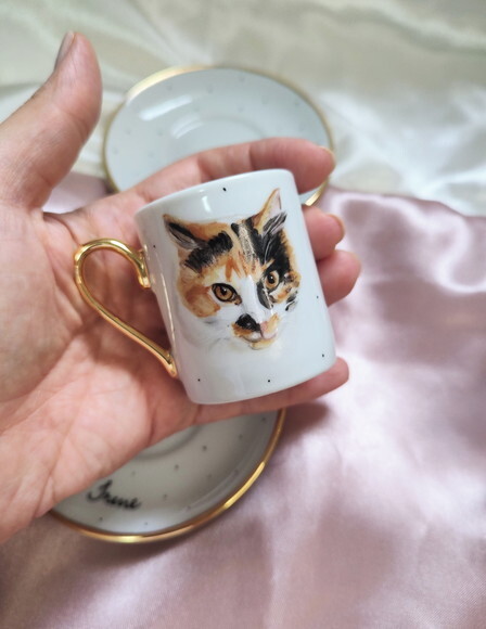 1 Xícara de Café com Um Pet Pintado a Mão