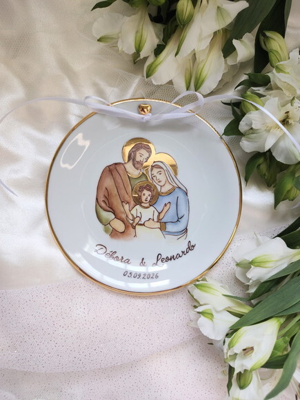 Porta Alianças em Porcelana 15cm Sagrada Família Cores