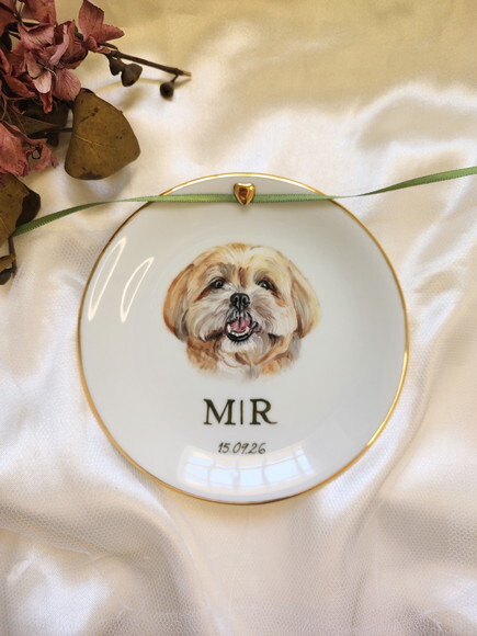 Porta Alianças em Porcelana 15cm Um Pet Pintado+ Iniciais
