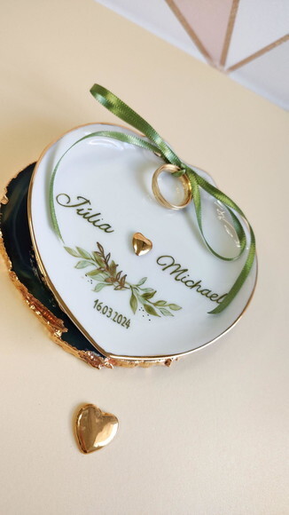 Porta Alianças em Porcelana com Folhagens Pintado a Mão