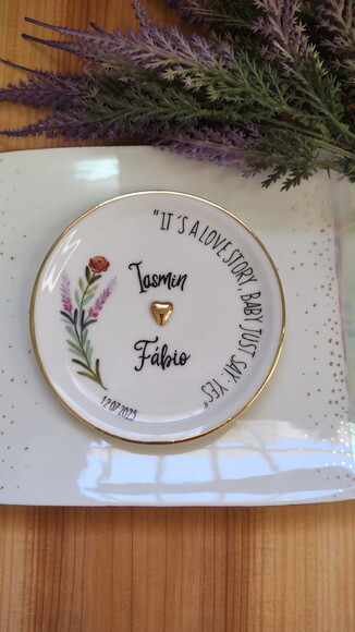Porta Alianças Porcelana 10,8cm Frase Curta e Ramo