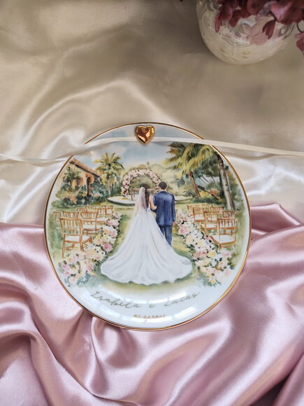 Porta Alianças Porcelana 19cm Pintura Igreja/local Casamento