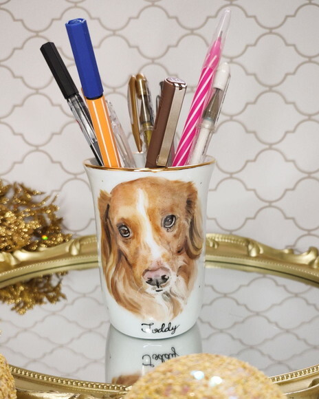 Porta Lápis em Porcelana com Um Pet Pintado