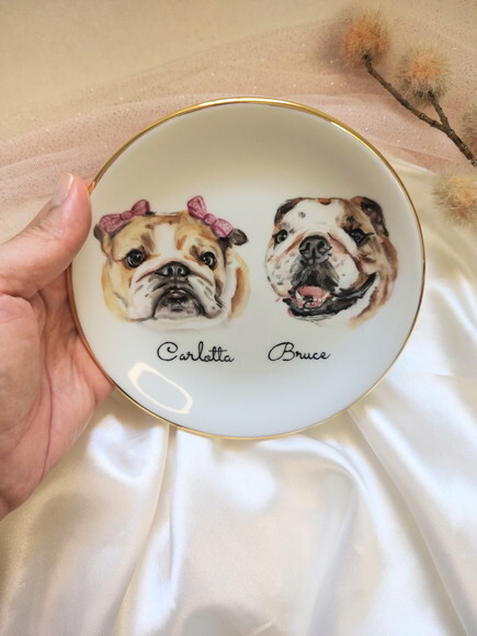Pratinho Decorativo 15cm com Dois Pets Pintados