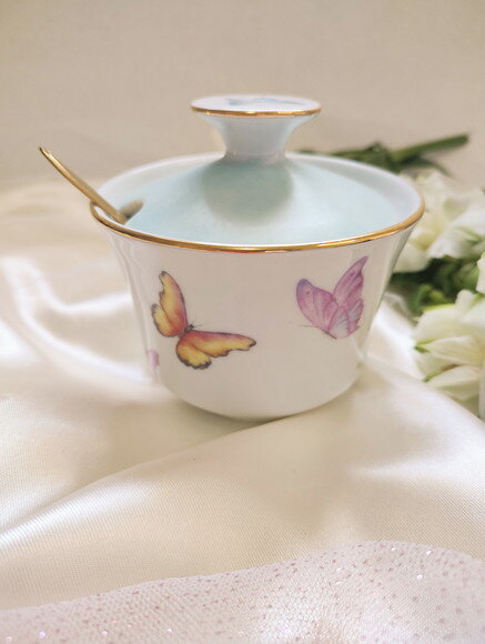 Açucareiro em Porcelana Borboletas