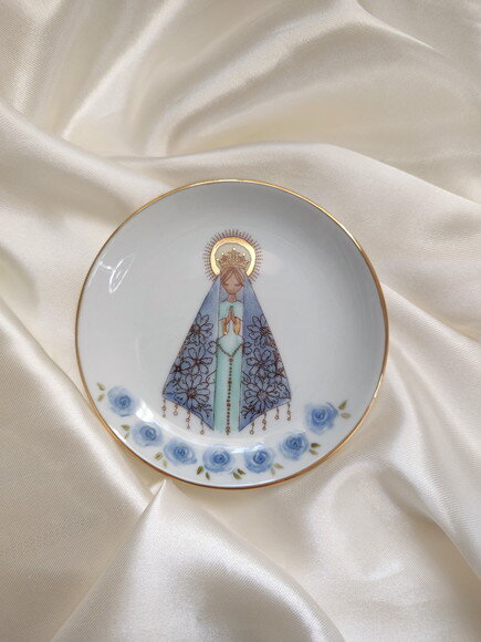 Joia do Dia em Porcelana Nossa Senhora Rosas Azuis