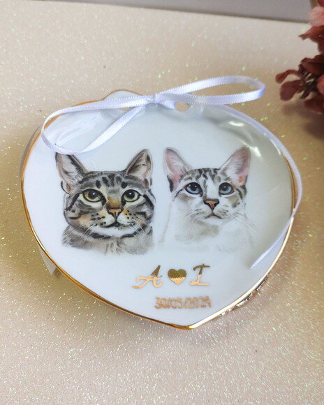 Porta Alianças 11,5cm em Porcelana com Dois Pets