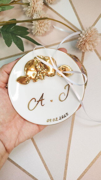 Porta Alianças em Porcelana 10,5cm Orquídea em Ouro