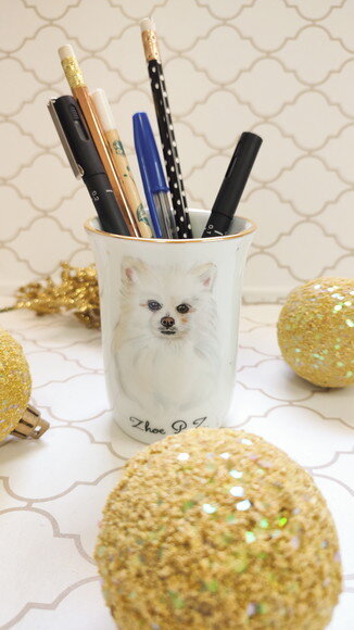 Porta Lápis em Porcelana com Um Pet Pintado
