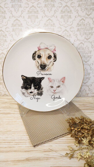 Prato Decorativo 26cm com Três Pets Pintados a Mão