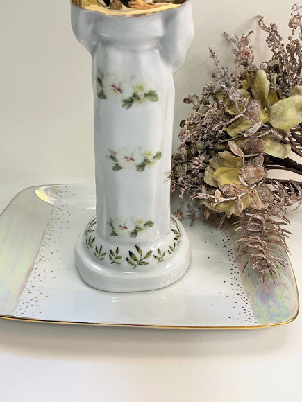 Santo Antônio em Porcelana Amor Perfeito e Folhas 25cm