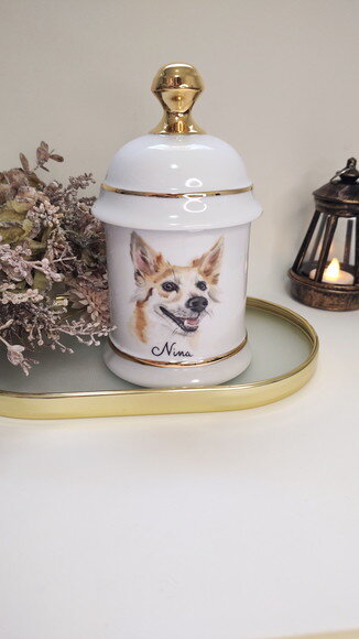 Urna para Cinzas do Pet em Porcelana 18cm com Pintura a Mão
