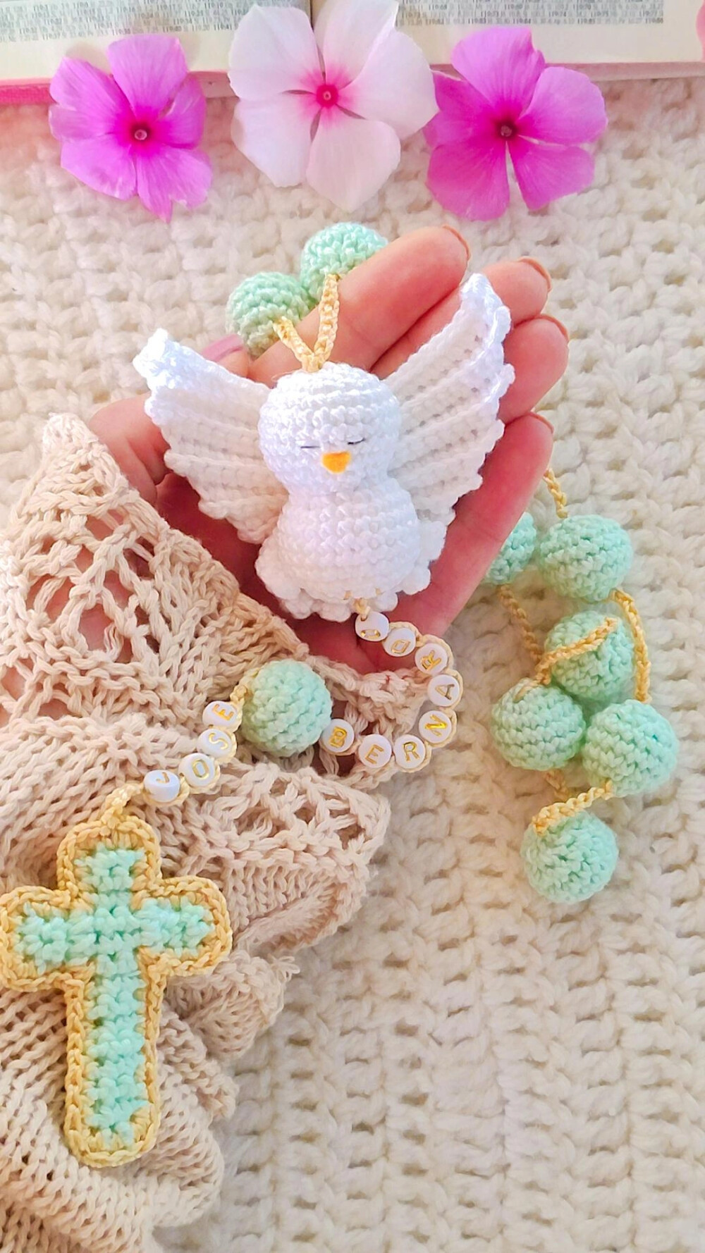Terço de Crochê Divino Espírito Santo Personalizado lembrancin