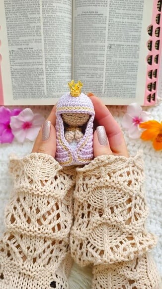 Chaveiro Nossa Senhora mãezinha do céu  de Croche artesanal