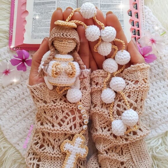 Terço em Amigurumi Anjo da Guarda crochê artesanal