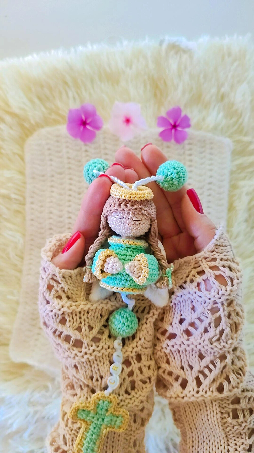 Terço em Amigurumi Anjo da Guarda crochê artesanal