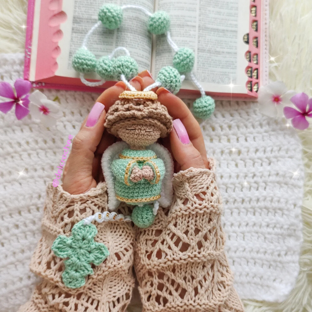 Terço em Amigurumi Anjo da Guarda Menino