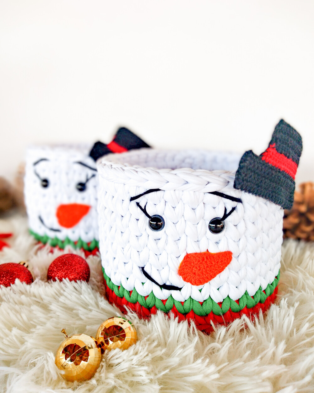 Porta Panetone Boneco de Neve em Crochê