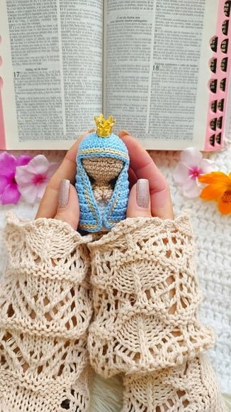 Chaveiro Nossa Senhora mãezinha do céu  de Croche artesanal