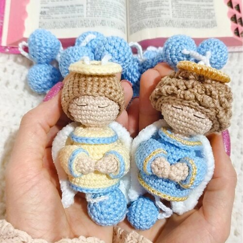 Terço em Amigurumi Anjo da Guarda Menino