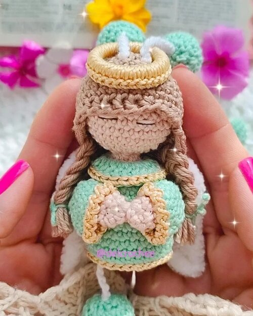 Terço de crochê Anjo da Guarda lembrancinha maternidade
