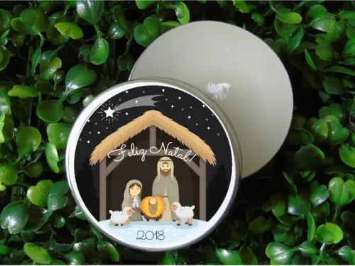 Lembrancinha Latinha com Vela Aromatizada /sagrada Família..