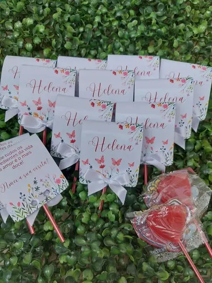 Lembrancinha Pirulito com Coração Personalizado. Jardim