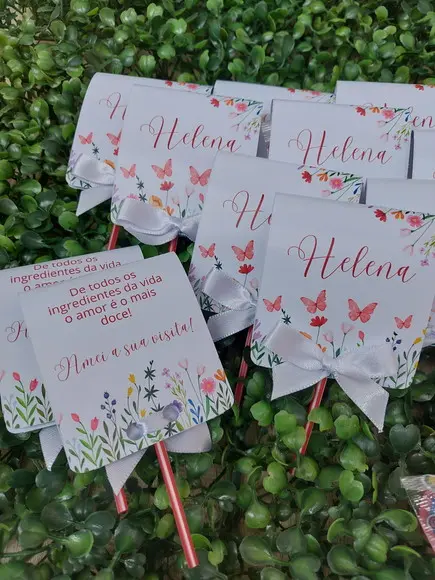 Lembrancinha Pirulito com Coração Personalizado. Jardim