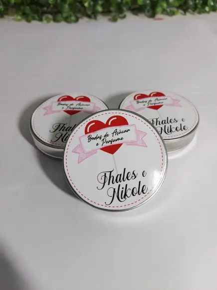 Vela Perfumada na Latinha/ Bodas de Açúcar